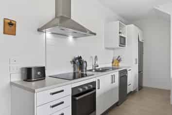 274 Hobsonville Point Road, Hobsonville