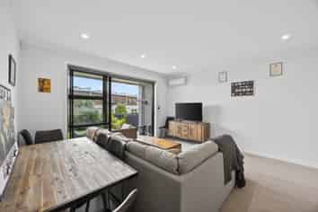 274 Hobsonville Point Road, Hobsonville