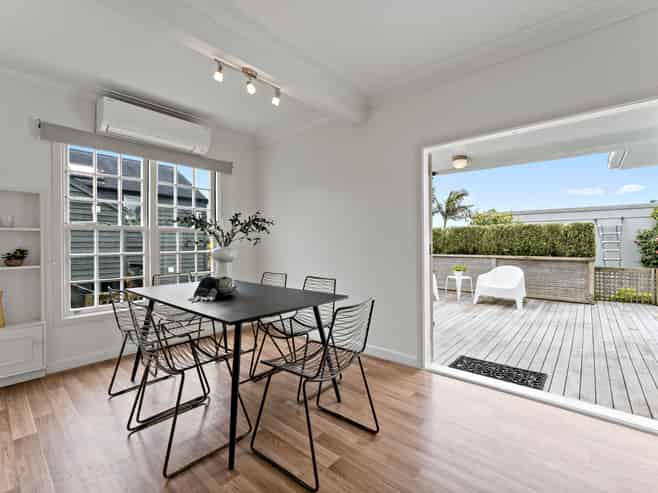 54 Temple Street, Meadowbank