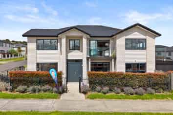67 Drumbuoy Drive, Flat Bush