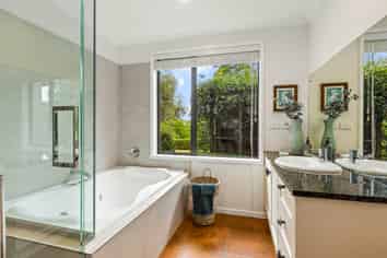 41 Berenice Lane, Riverhead