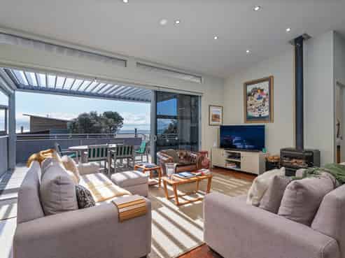 372 Tangiora Avenue, Whangapoua