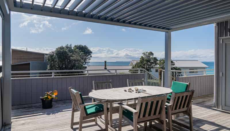 372 Tangiora Avenue, Whangapoua