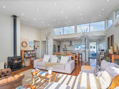 372 Tangiora Avenue, Whangapoua