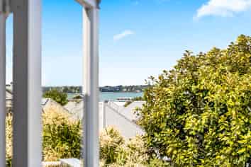 14 Domain Street, Devonport