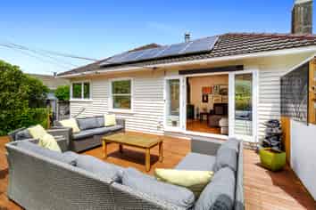 37 Lees Grove, Wainuiomata