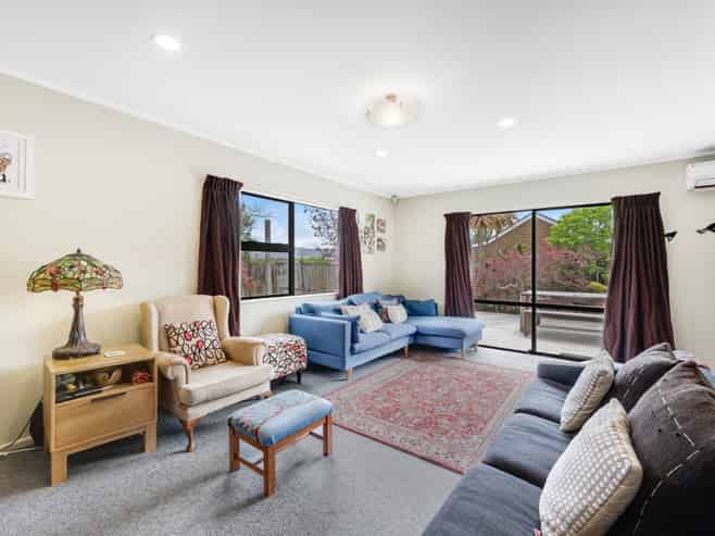 2/133 Moore Street, Howick