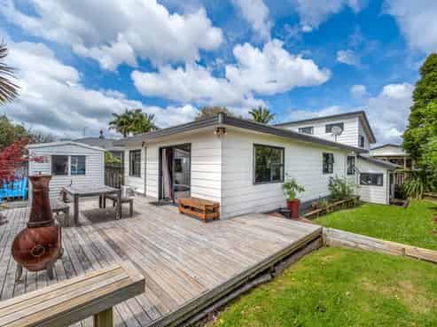 2/133 Moore Street, Howick