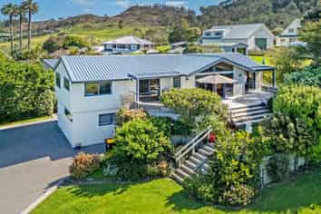 2 Emmerdale Drive, Hahei