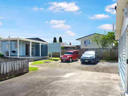 1/8 Devon Street, Te Atatu South