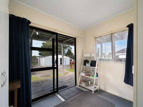 1/8 Devon Street, Te Atatu South