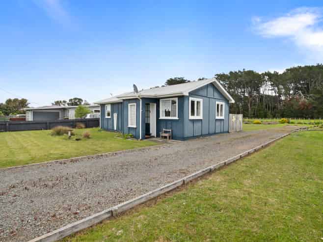 68 Nash Parade, Foxton Beach