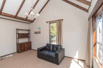 16 Saint Leonards Road, Temuka