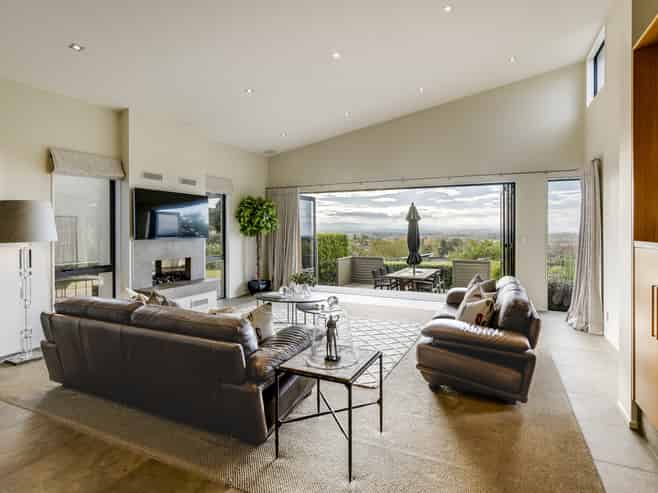 13 and 7 Burbury Ridge, Havelock North
