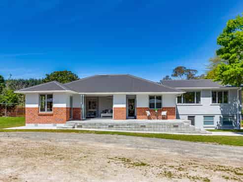 33 Moeraki Road, Maoribank