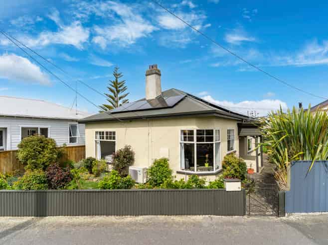 11 Hargest Crescent, SAINT KILDA