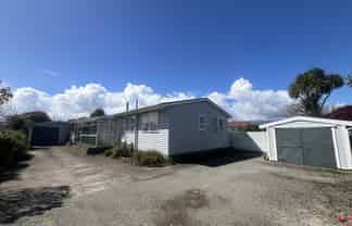 141A Derby Street, Westport