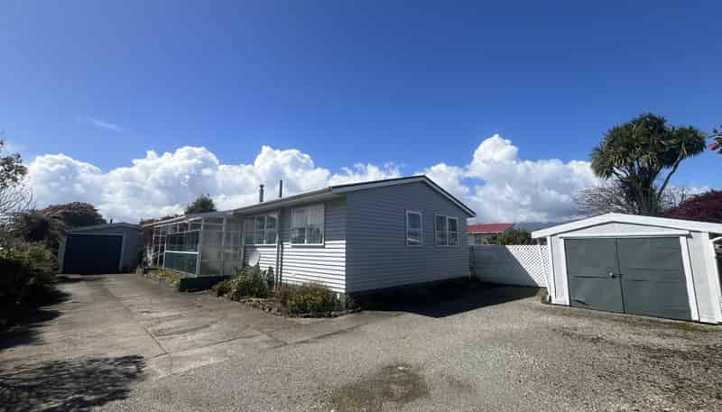 141A Derby Street, Westport