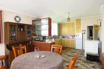 141A Derby Street, Westport