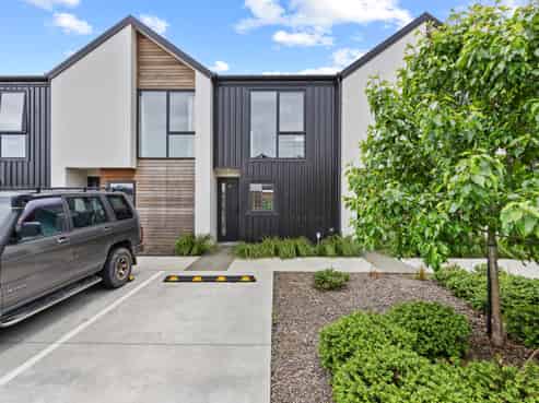 14/27 New Brighton Road, Shirley