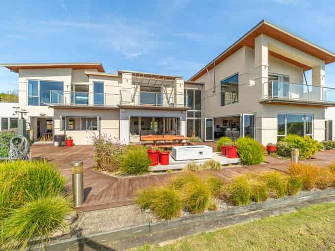 75B Paremata Haywards Road, Judgeford