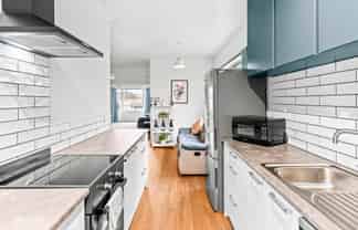 394  South Road, CAVERSHAM