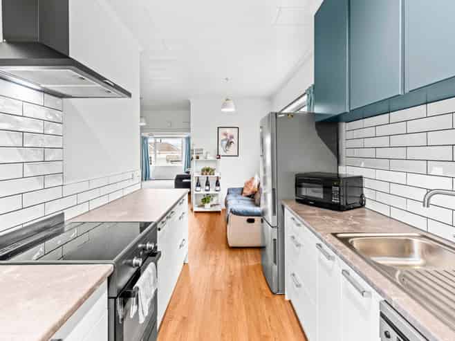 394  South Road, CAVERSHAM