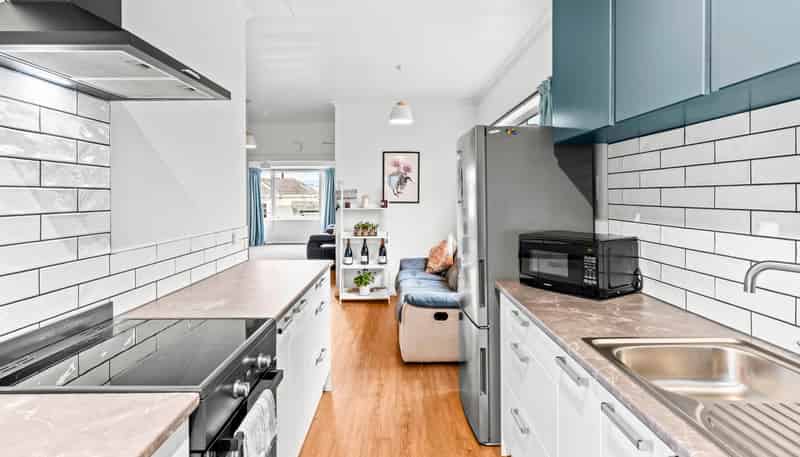 394  South Road, CAVERSHAM
