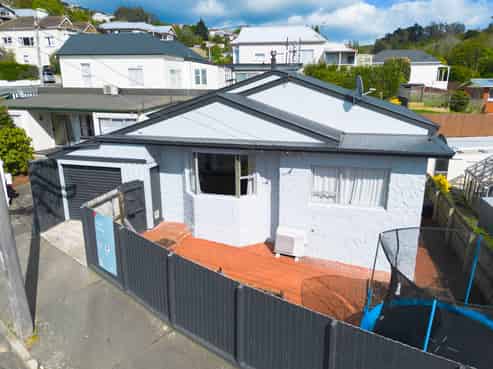 394 South Road, Caversham