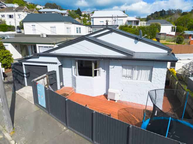 394  South Road, CAVERSHAM