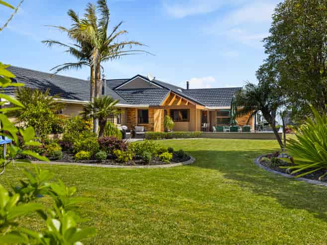 175 Oaia Road, Muriwai
