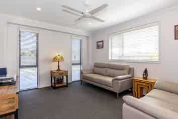 38 Kawatiri Place, Westport