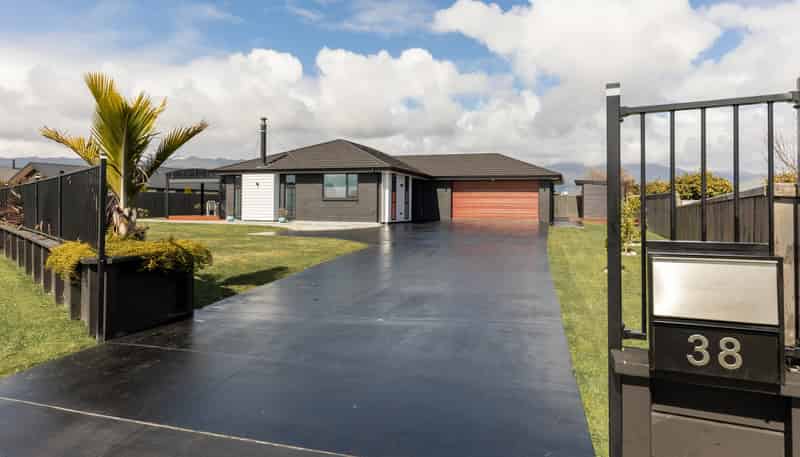 38 Kawatiri Place, Westport