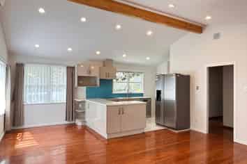 21 Shanaway Rise, Hillcrest