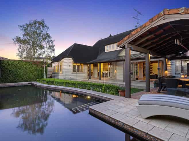 247 Devonport Road, Tauranga