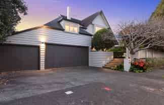 247 Devonport Road, Tauranga