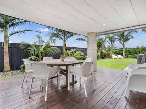 24 Ferry Road, Waipu