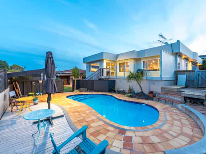 23 Tirohunga Drive, Henderson