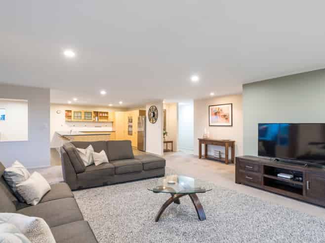23 Tirohunga Drive, Henderson