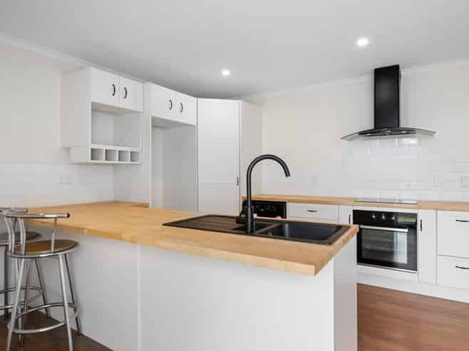 16 Agincourt Street, Renwick