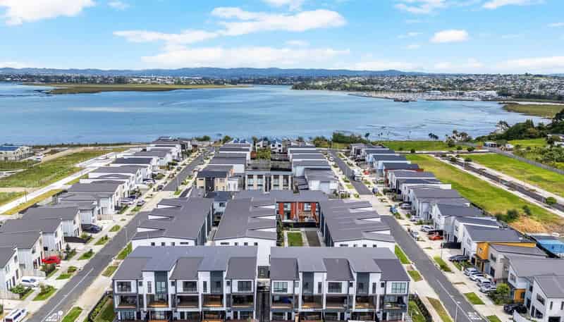 8 Kanorau Way, Hobsonville