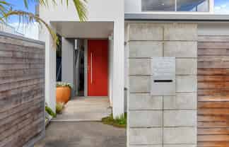 155 Sixteenth Avenue, Avenues