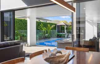 155 Sixteenth Avenue, Avenues