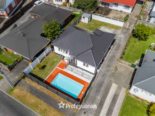 78 Hall Crescent, Epuni