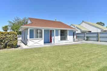 4 Amberley Beach Road, Amberley