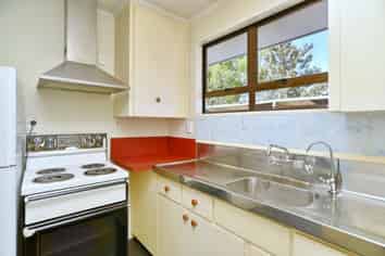 4 Amberley Beach Road, Amberley