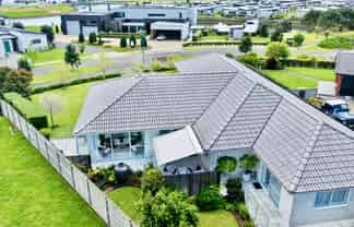 76 Leeward Drive, Whitianga