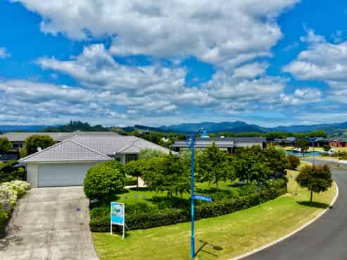76 Leeward Drive, Whitianga