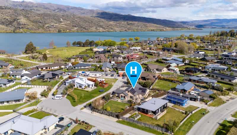 4 Charisma Court, Pisa Moorings,, Cromwell