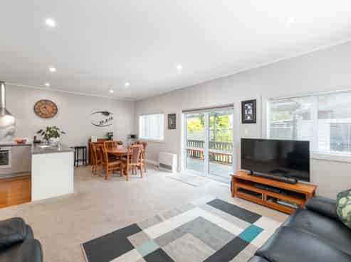 21 Collins Street, Petone